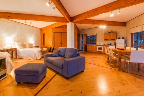 Yallingup's Best Located Beach House - Accommodation Fremantle 1