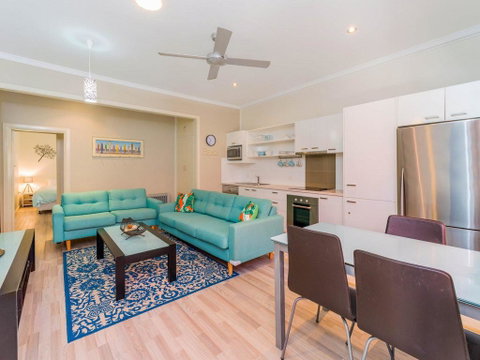 Yamba Daze - Sunset - Pet Friendly - Accommodation Fremantle 1