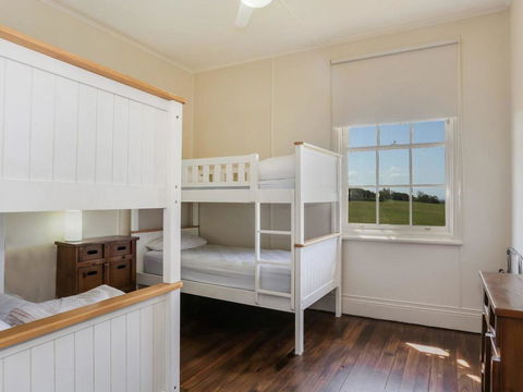 Yamba Pilot Cottage 1 - Pets Welcome - Close To Beach - Accommodation Fremantle 3