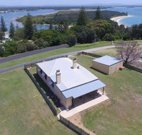 Yamba Pilot Cottage 2 - pets welcome - close to beach - Accommodation Fremantle