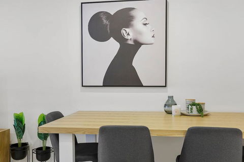 YARRA - YARRA Toorak Rd & Chapel St. Pool, Gym & Parking - Accommodation Fremantle 0