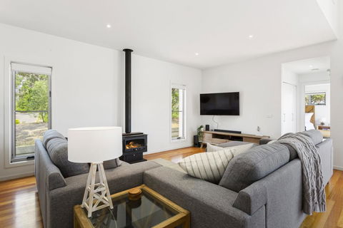 YOU, ME AND THE SEA - BLAIRGOWRIE - Accommodation Fremantle 1