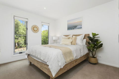 YOU, ME AND THE SEA - BLAIRGOWRIE - Accommodation Fremantle 3