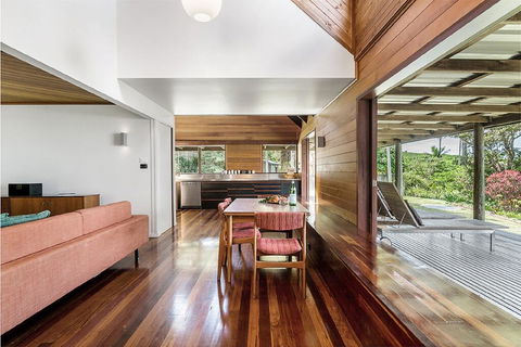 Your Luxury Escape - Cedar View - Accommodation Fremantle 1