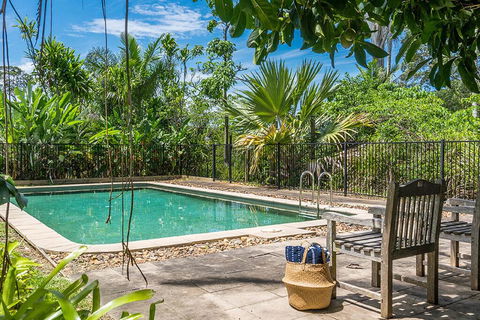 Your Luxury Escape - Cedar View - Accommodation Fremantle 3