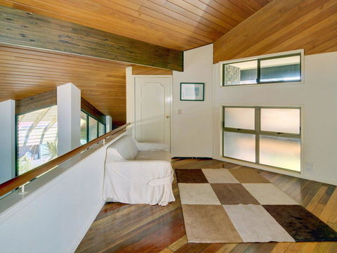 Yulunga 20 - 4 BDRM Canal Home With Pool - Accommodation Fremantle 1