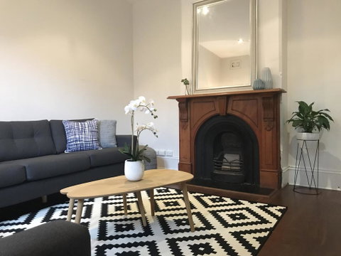 Zaara - Accommodation Fremantle 0