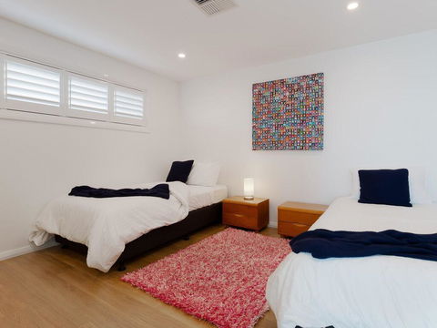 Maison De La Mer 30 Mulubinda Parade - Luxurious, Linen, Aircon And Panoramic Views - Accommodation Fremantle 1