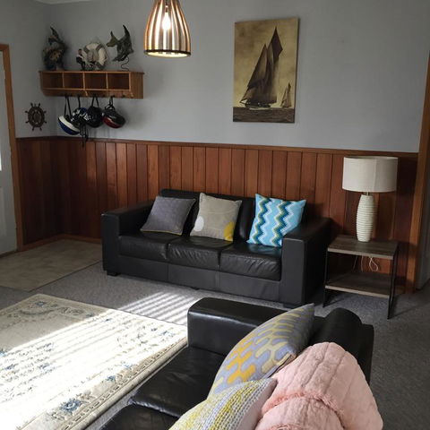 Rose Cottage Sisters Beach Accommodation - Accommodation Fremantle 3