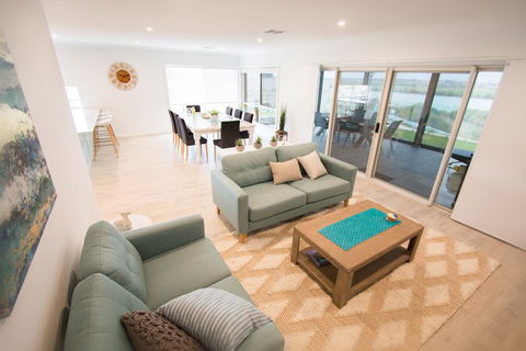 Serenity And Sweeping Murray River Views - Accommodation Fremantle 3
