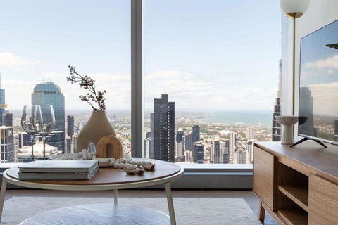 A 2BR Apt With Stunning City Views FREE Parking - Accommodation Fremantle 0