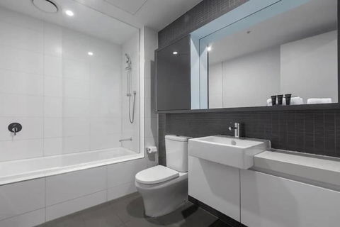 A 3BR Apt Next To Melbourne Zoo FREE Parking - Accommodation Fremantle 3