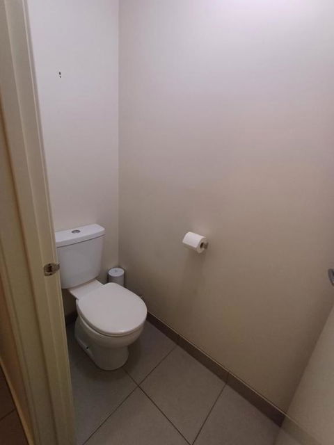 A Beautiful And Spacious Home - Accommodation Fremantle 1