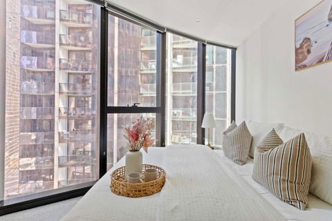 A Chic 2BR Apt Right Next To Melbourne Central - Accommodation Fremantle 0