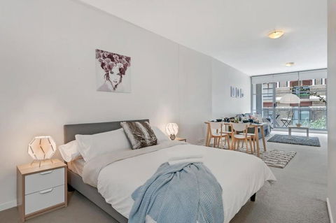 A Comfy & Modern Studio Near Darling Harbour - Accommodation Fremantle 1