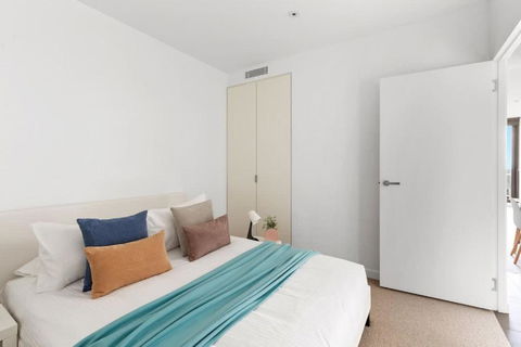 A Cozy 2BR Apt With Free WiFi In Prime Melbourne - Accommodation Fremantle 1