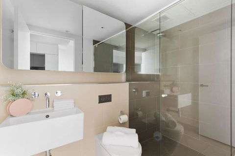 A Cozy 2BR Apt With Free WiFi In Prime Melbourne - Accommodation Fremantle 2