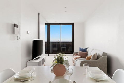 A Cozy 2BR Apt With Free WiFi In Prime Melbourne - Accommodation Fremantle 0