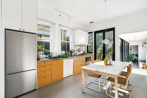 A Designer Terrace House By Edinburgh Gardens - Accommodation Fremantle 1