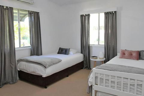 A LITTLE GREY SHACK - Accommodation Fremantle 3