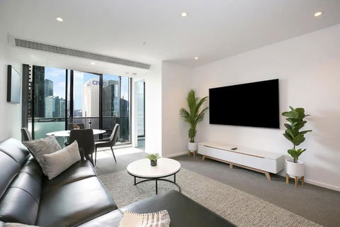 A Modern 2BR Apt With City Views FREE Parking - Accommodation Fremantle 0