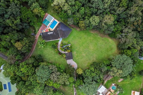 A Piece Of Tropical Paradise-Near Crystal Cascades - Accommodation Fremantle 2