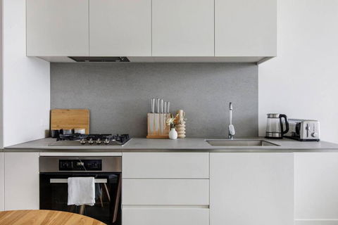 A Sky-high Metropolis Retreat Near The CBD - Accommodation Fremantle 3