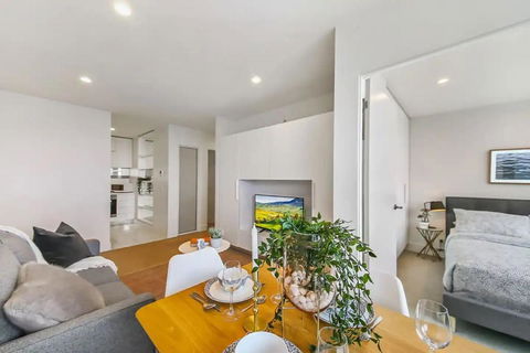 A Stylish & Modern 2BR Apartment Fantastic Views - Accommodation Fremantle 4