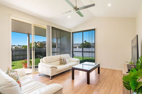 A Wave From It All - Lennox Head - Accommodation Fremantle 0