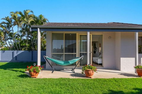 A Wave From It All - Lennox Head - Accommodation Fremantle 1