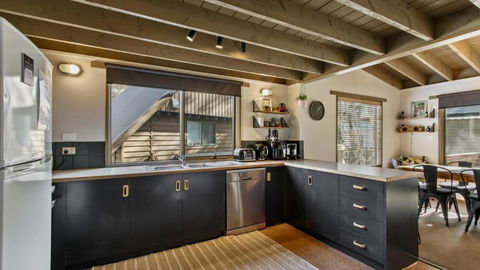 Aaragon - Accommodation Fremantle 2