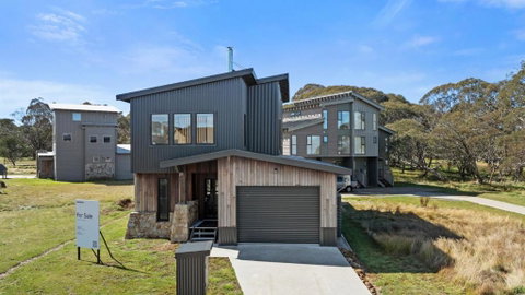 About Time - Accommodation Fremantle 0