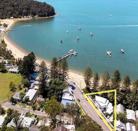 Absolute Beach Front House Panoramic Views - Accommodation Fremantle 0
