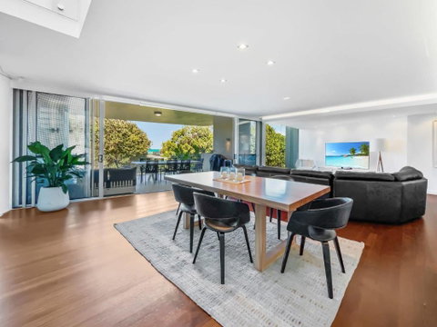Absolute Beachfront Beach House With Amazing Views - Accommodation Fremantle 2