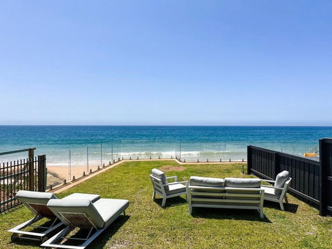 Absolute Beachfront Luxury In Narrabeen - Accommodation Fremantle 0
