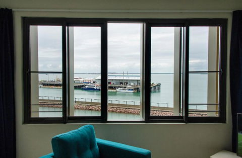 Absolute Waterfront Darwin - 1 Bedroom Apartments Over The Water - Accommodation Fremantle 2