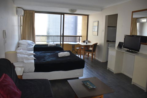 Accommodation Sydney City Centre Hyde Park Plaza Pet Friendly Studio With Balcony Apartment - Accommodation Fremantle 4