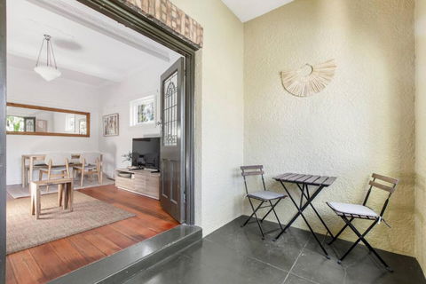 Acland Art Deco - Coastal Chic By St Kilda Beach - Accommodation Fremantle 1