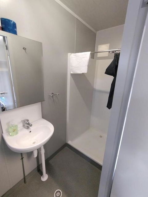 Adventureland Cabins - Accommodation Fremantle 2