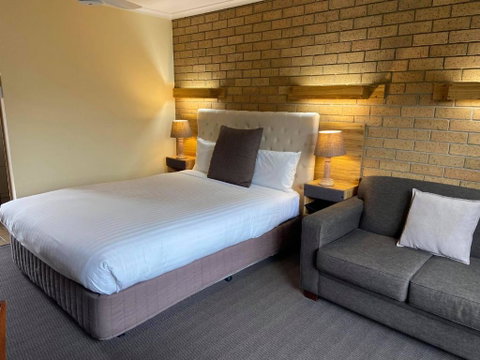 AAt 28 Goldsmith Motel - Accommodation Fremantle 3