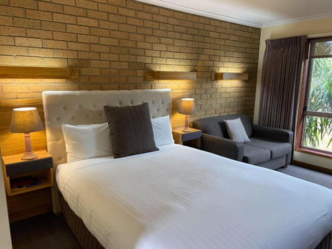 AAt 28 Goldsmith Motel - Accommodation Fremantle 4