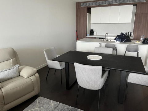 AKS Honeysuckle - Accommodation Fremantle 1