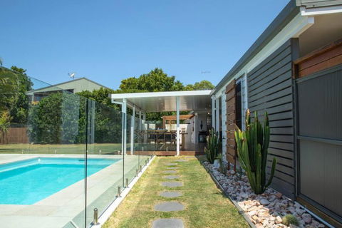 Al Fresco Residence In The Heart Of Point Lookout! - Accommodation Fremantle 0