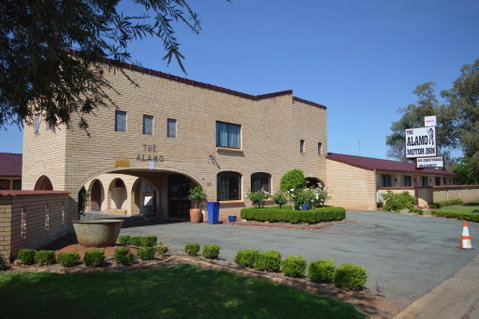 Alamo Motor Inn - Accommodation Fremantle 0