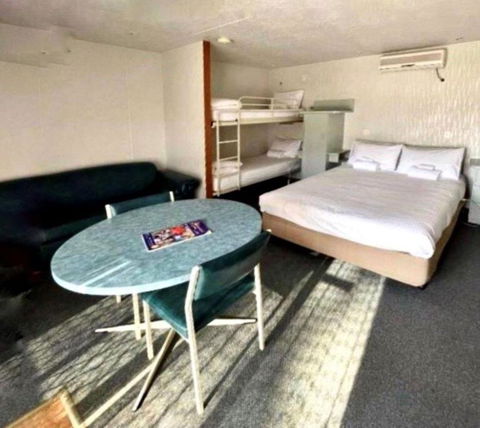 Alexandra Parklife Studio 3 - Accommodation Fremantle 2