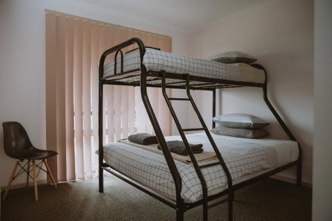 Alkoomi Chalets - Accommodation Fremantle 1