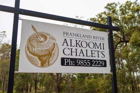 Alkoomi Chalets - Accommodation Fremantle 4