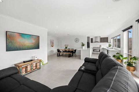 All Day Sunshine And Relaxation -Pet Friendly - Accommodation Fremantle 1