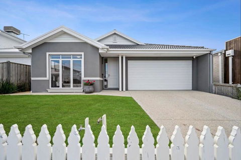All Day Sunshine And Relaxation -Pet Friendly - Accommodation Fremantle 2