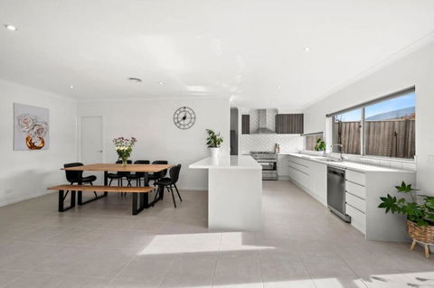 All Day Sunshine And Relaxation -Pet Friendly - Accommodation Fremantle 4